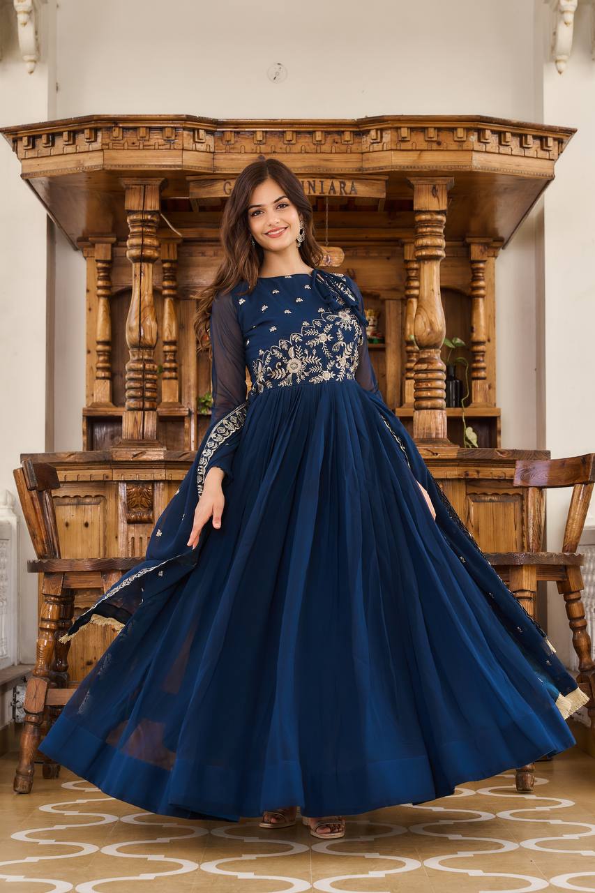 Fantastic Georgette Navy Blue & Red Color Gown