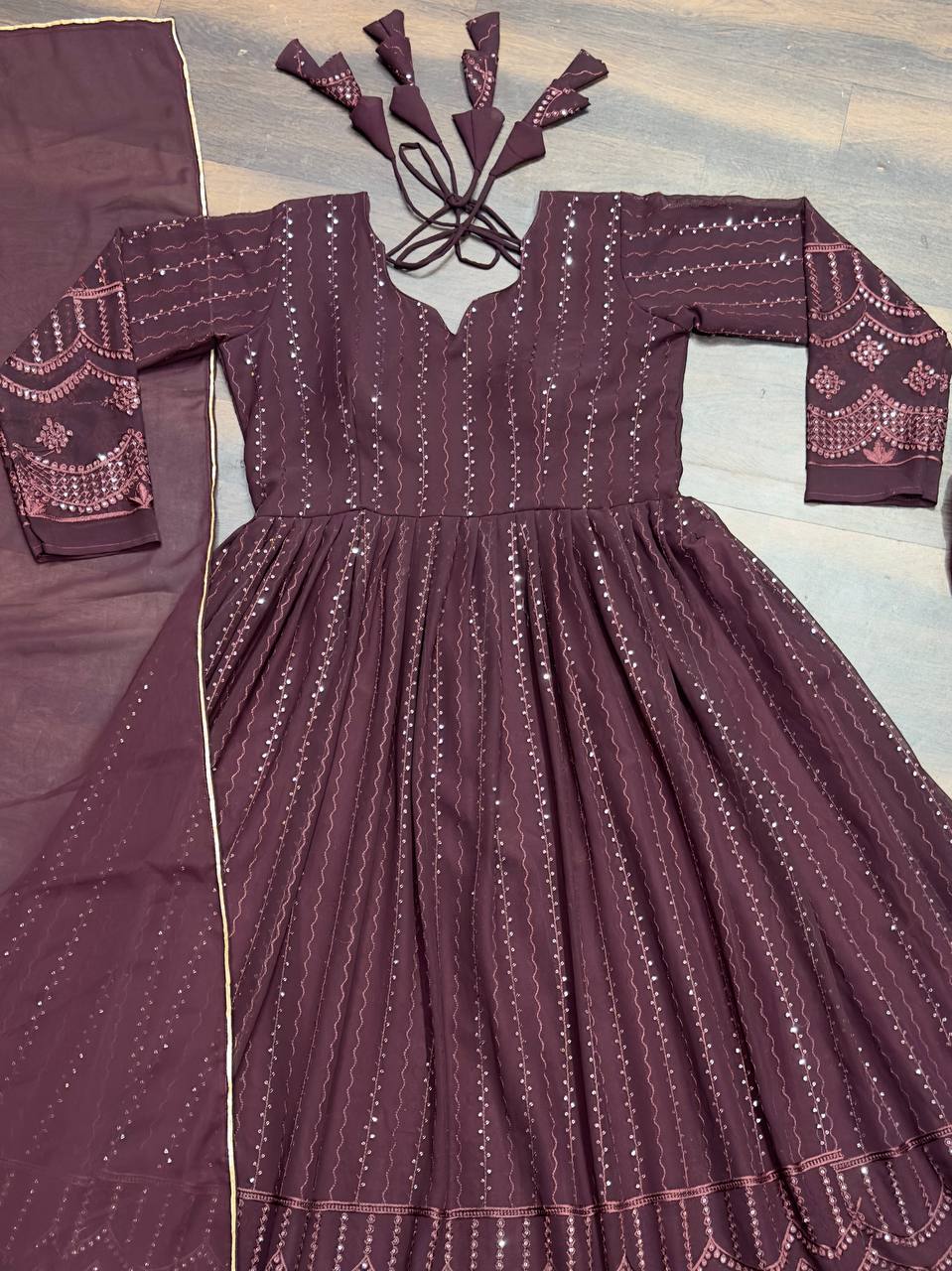 Innovative Georgette Fabric With Heavy Work Gown