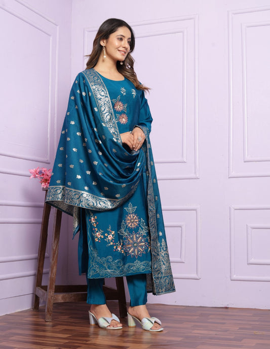 Delightful Russian Silk Blue Color Kurta With Pent