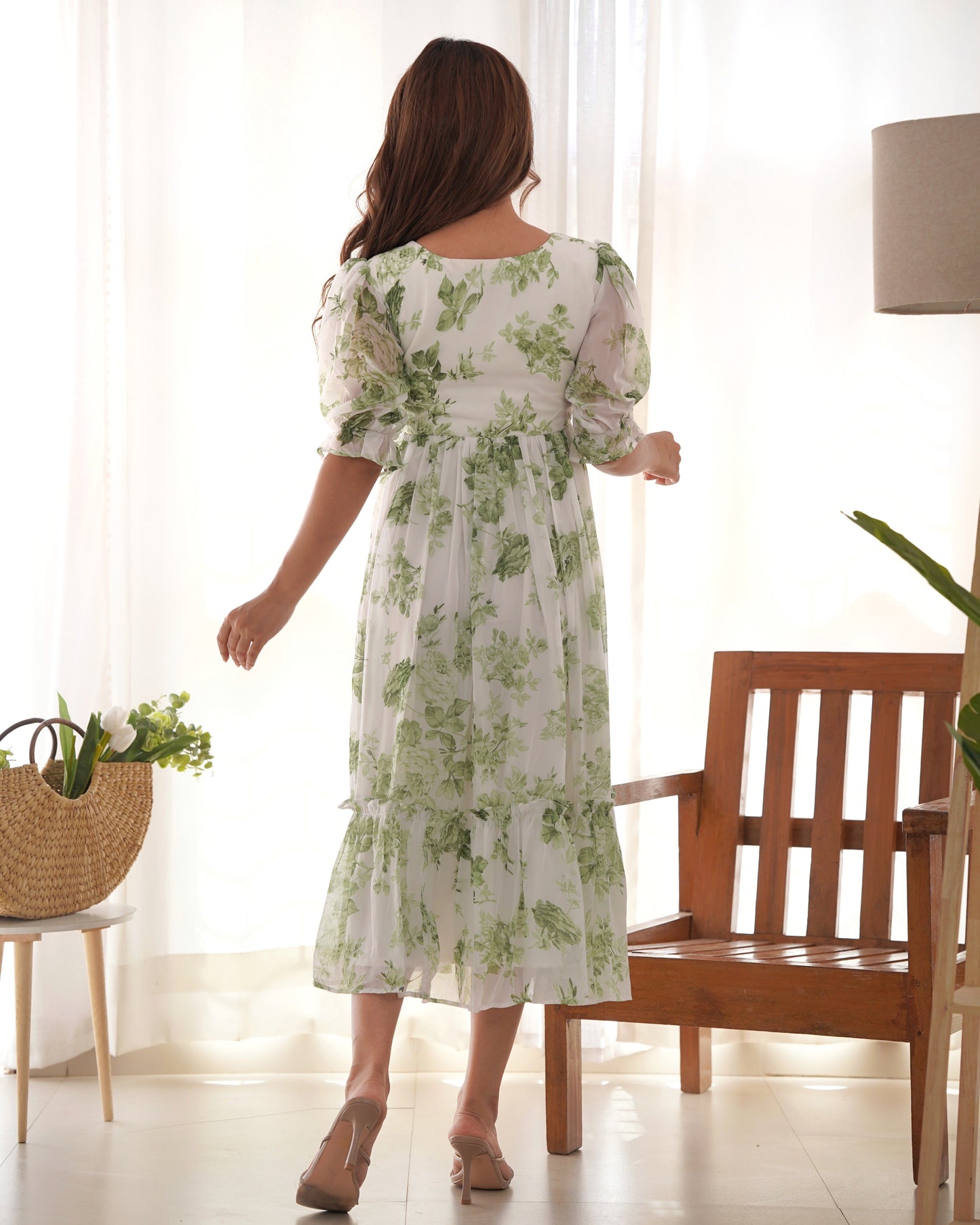 Elegant Georgetee Floral Print Pink And Pista Color Froke