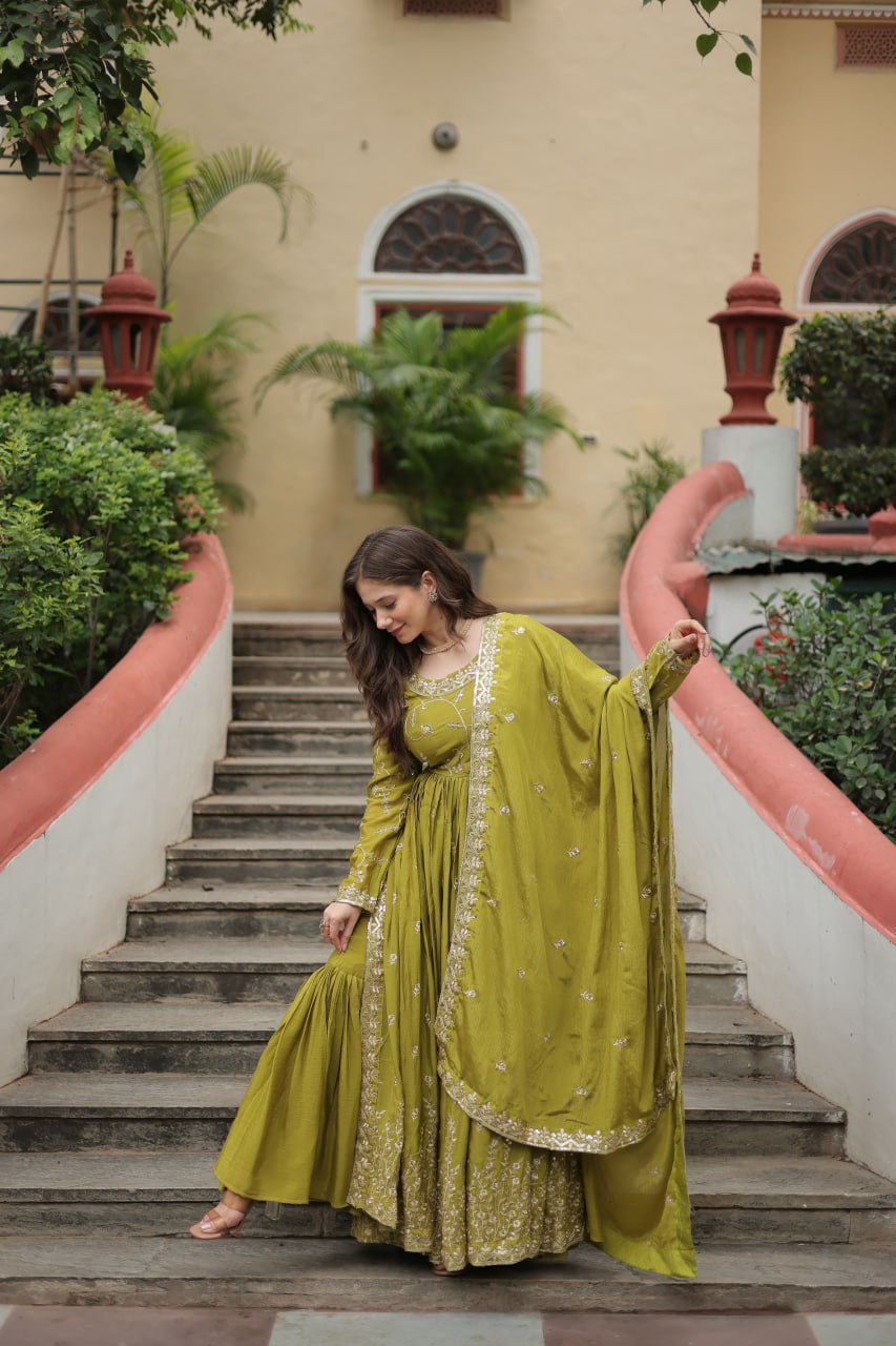 Wonderful Chinon Heavy Work Sky, Perrot & WIne Color Gown