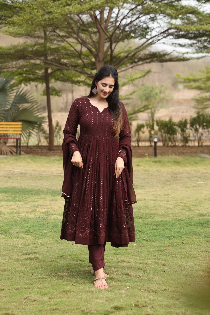 Awesome Georgette Fabric With Heavy Work Gown TD-6037