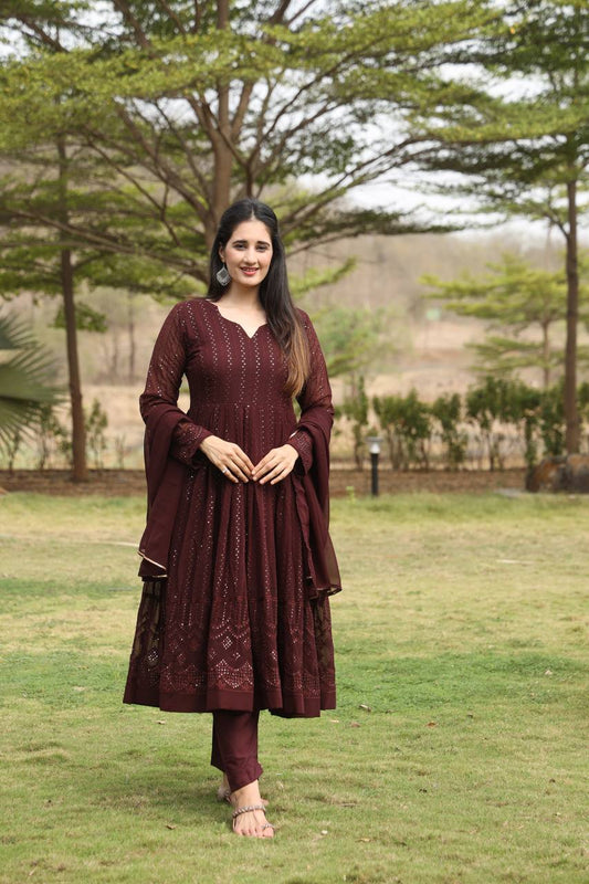 Awesome Georgette Fabric With Heavy Work Gown TD-6037