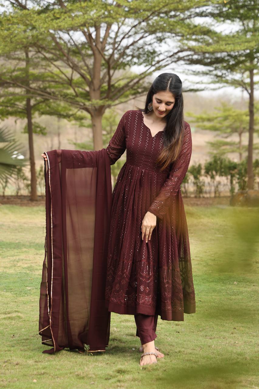 Awesome Georgette Fabric With Heavy Work Gown TD-6037